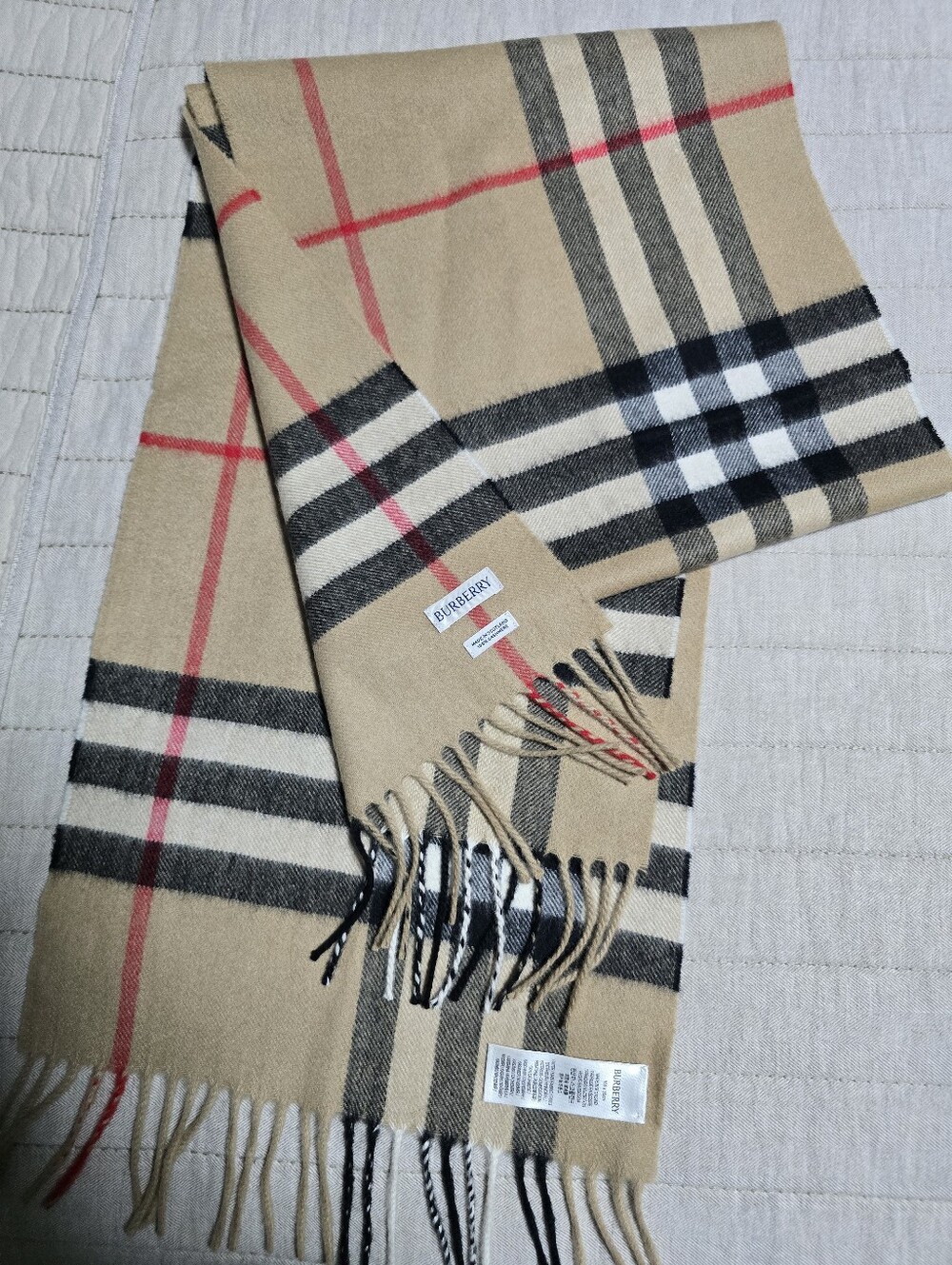 Authentic Burberry Classic Plaid Beige Cashmere  Scarf - Neutral Check Pattern